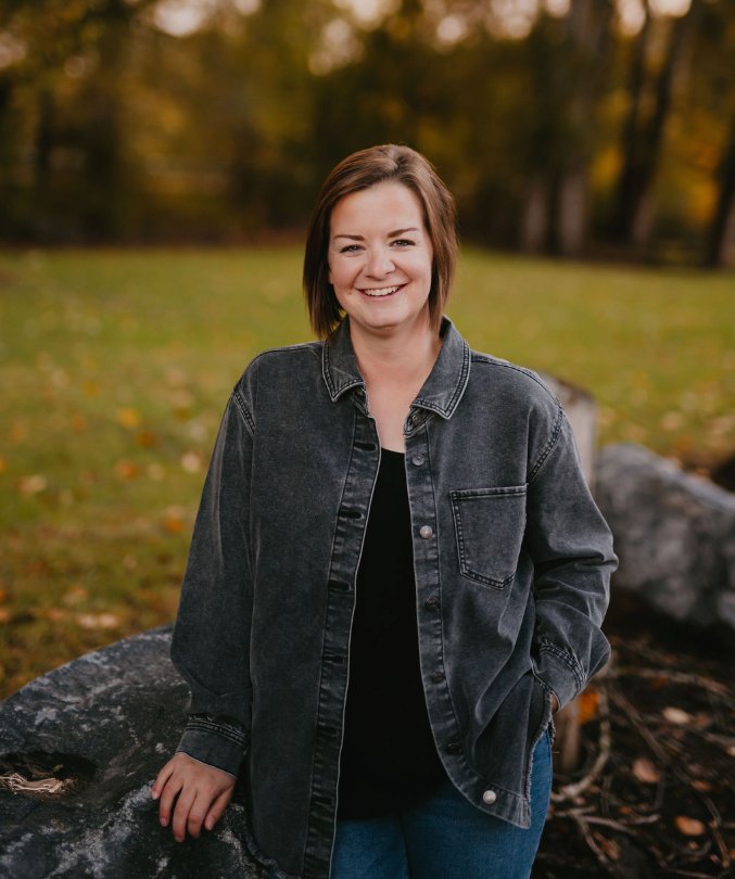 Jess Knoll, photographer and worship leader at Knoll Creative
